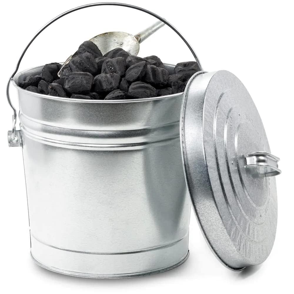 10-Gallon Galvanized Steel Trash Can with Locking Lid Y5712