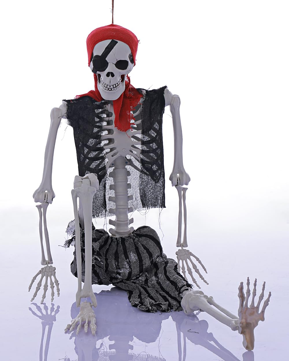 Life Size Pirate Skeleton Halloween Decoration M912783