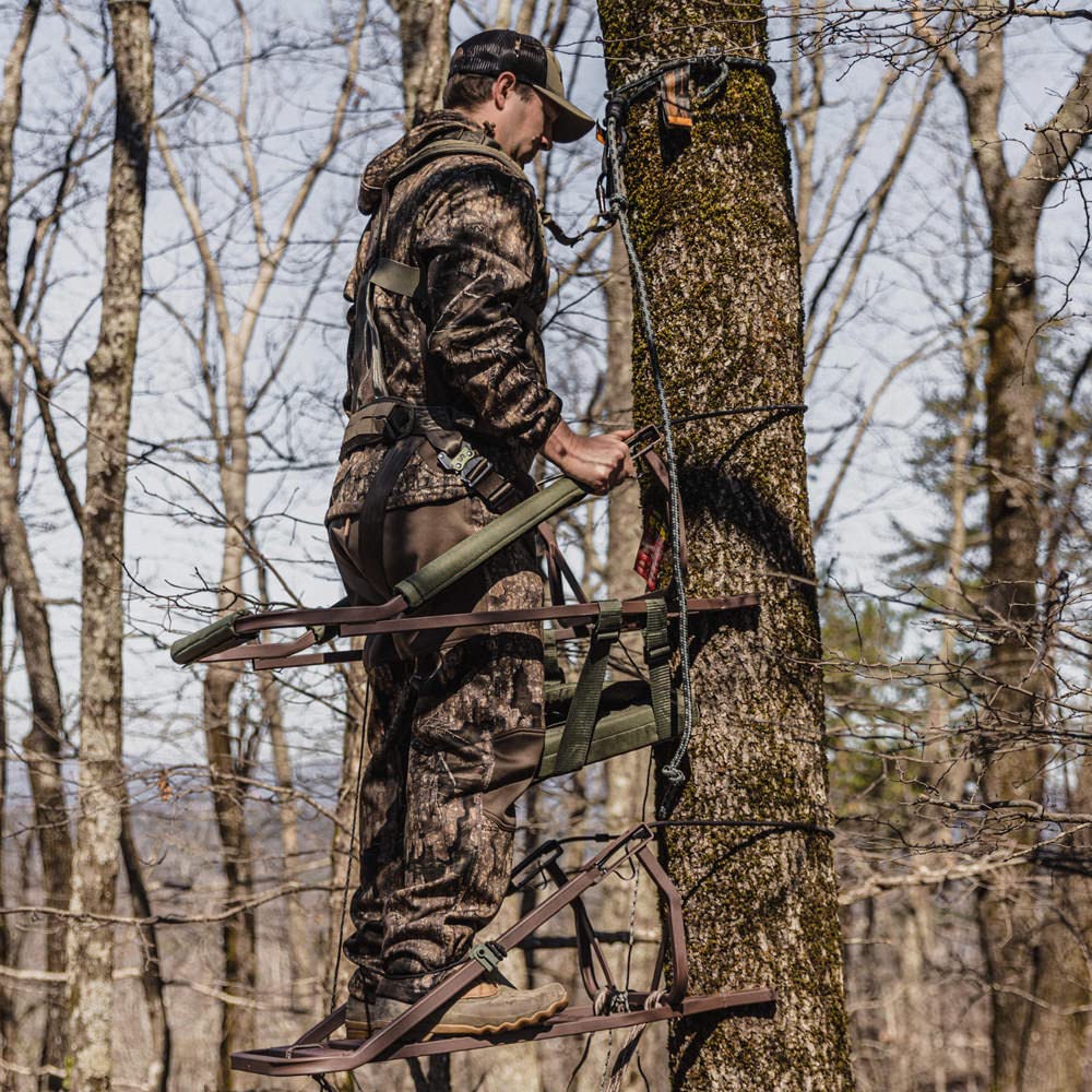 Steel Climbing Treestand B1680