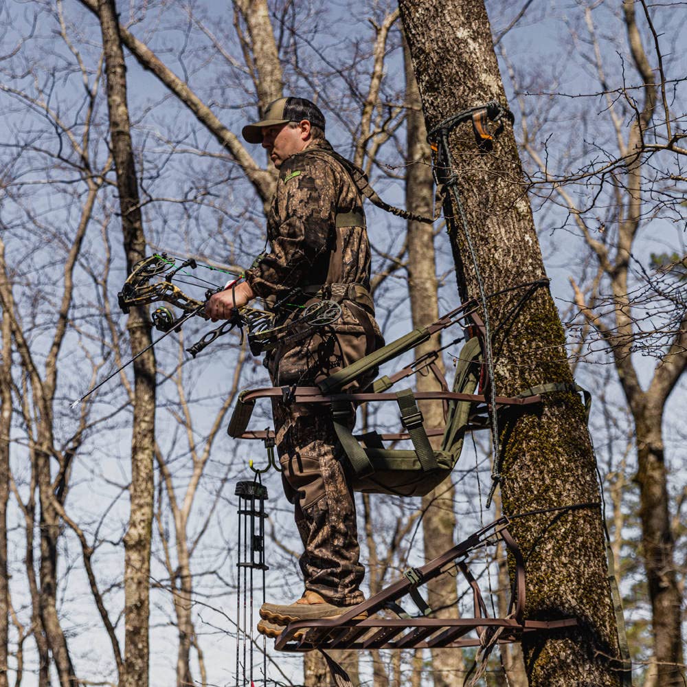 Steel Climbing Treestand B1680
