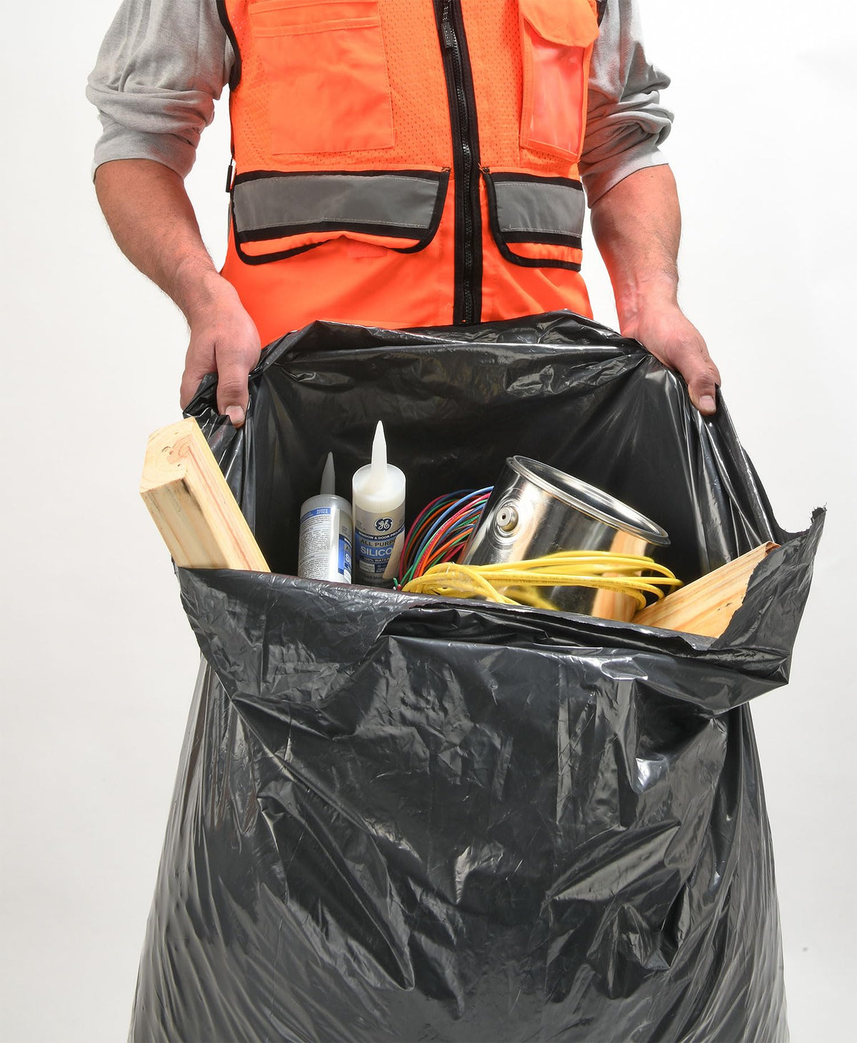 42 Gallon 4 MIL Black Heavy Duty Trash Bags Pack of 32 D1100